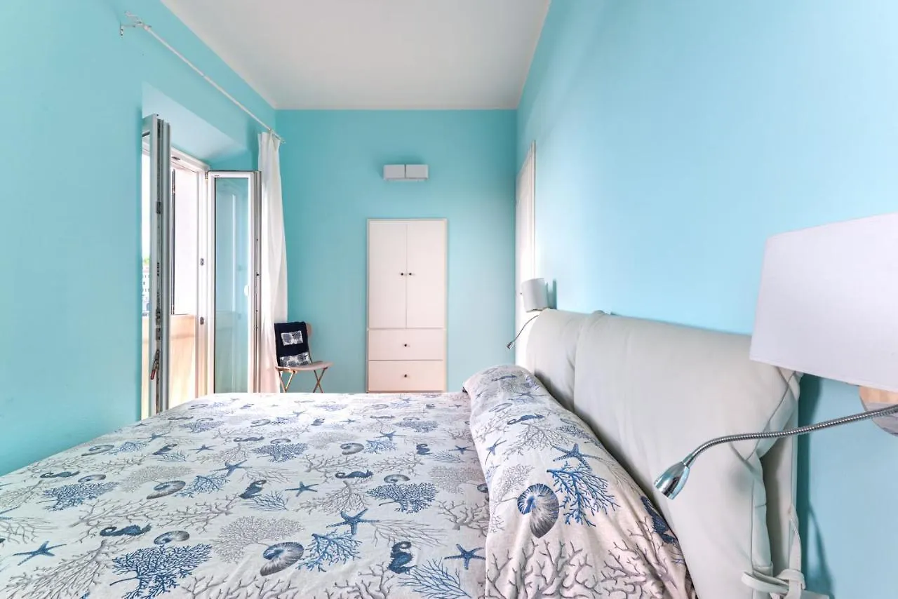 Apartment Appartamento Per 4 Sul Mare A Rio Marina, Elba